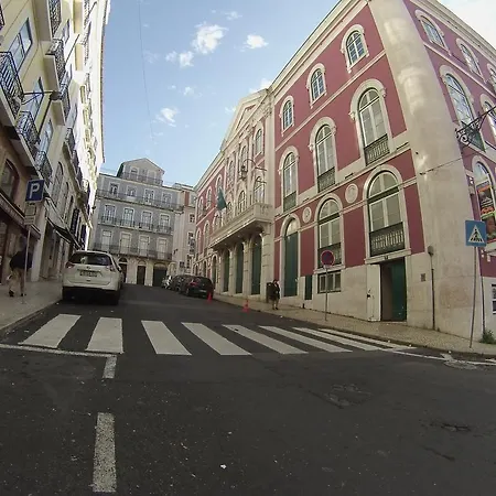 Window To Ii Лісабон